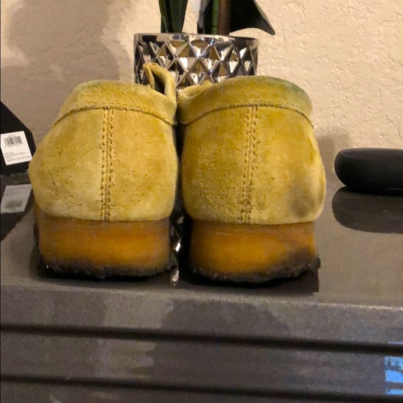 Shoes - Picture 3 of 6